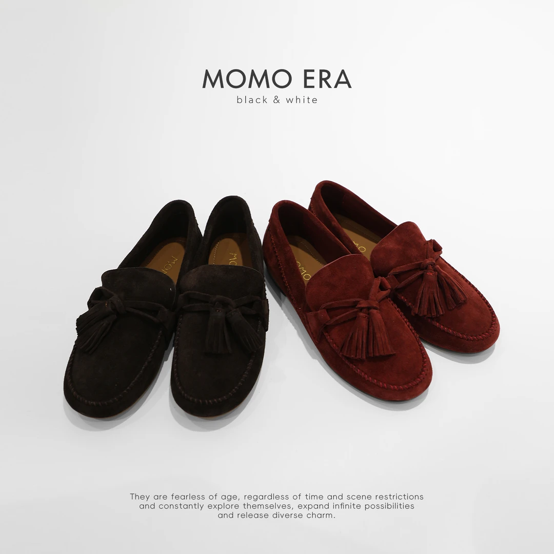 11135 X牛磨砂皮流苏豆豆鞋 MOMOERABLACK&WHITE