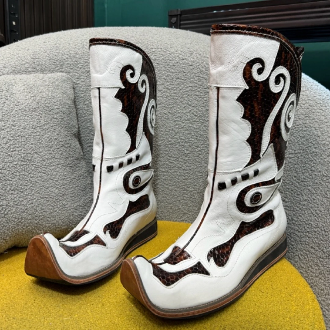 哈如贵手工蒙古靴白棕色民族风中筒骑士白色