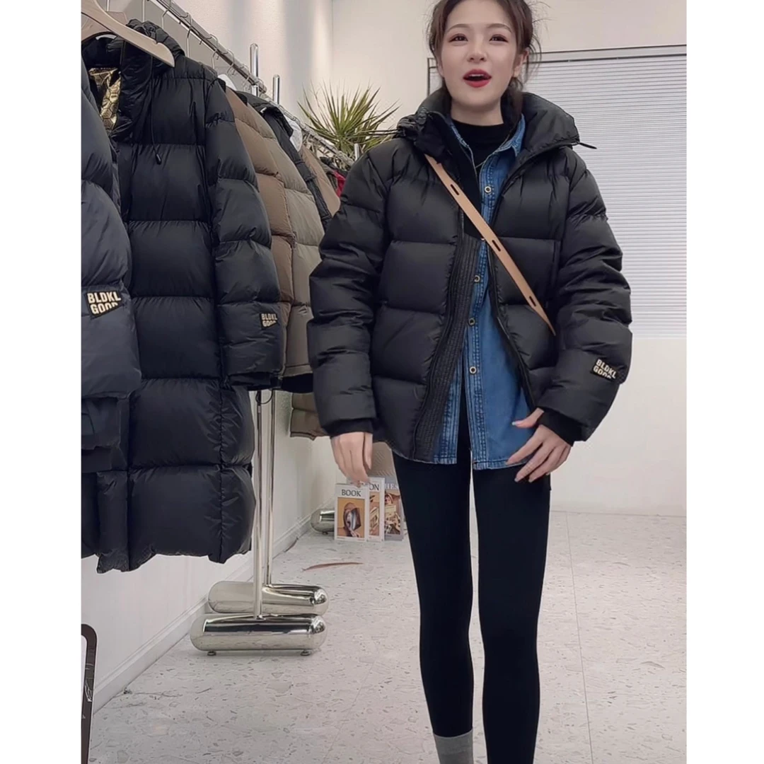 黑色短款外套加厚羽绒服