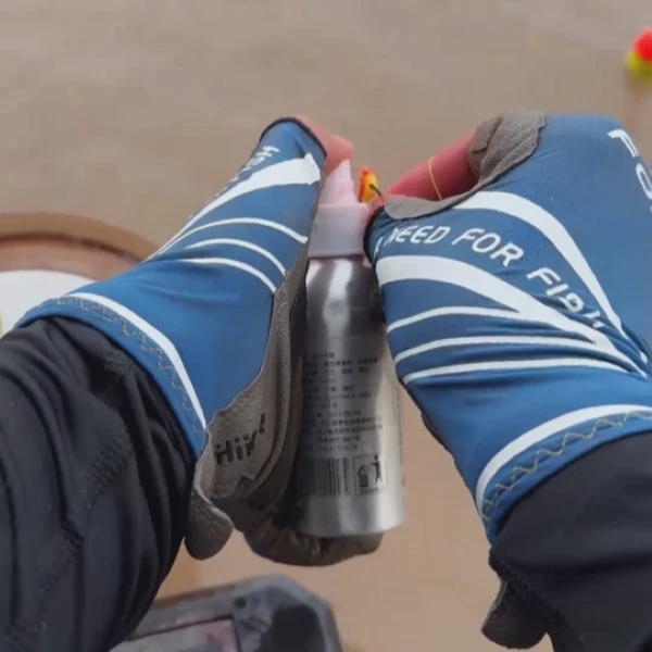 小飞同款诱鱼剂爆户专用 拍一发二