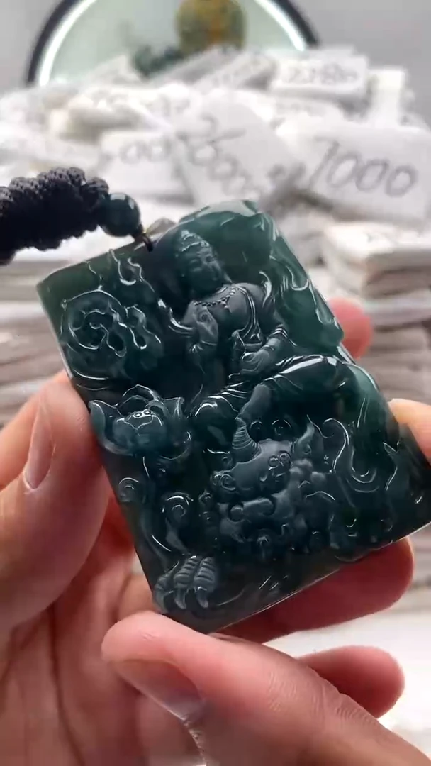 【闪购商品】翡翠颈饰未镶嵌文殊