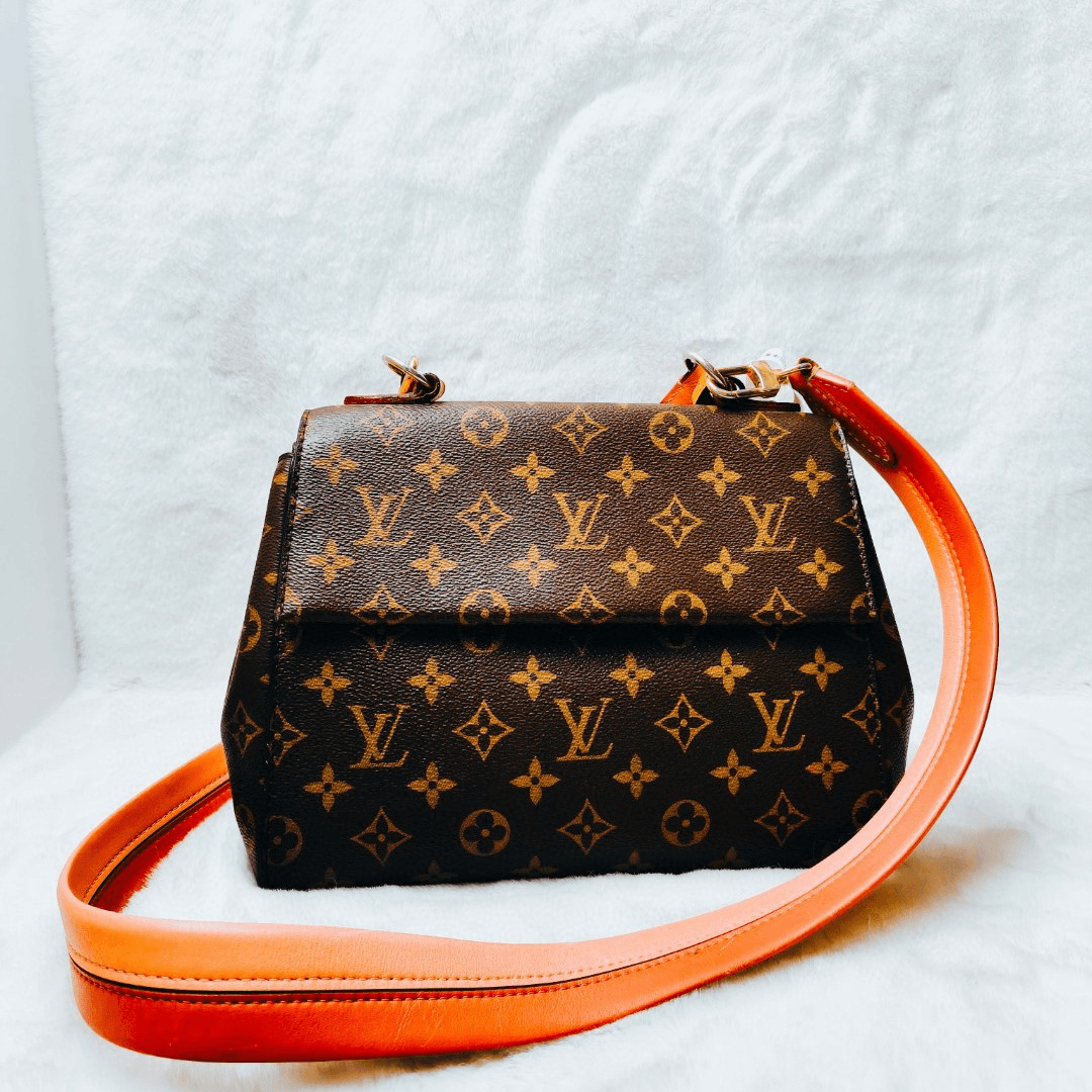 95新 LV 魔镜/LV克鲁尼中号红色肩带SY/330051