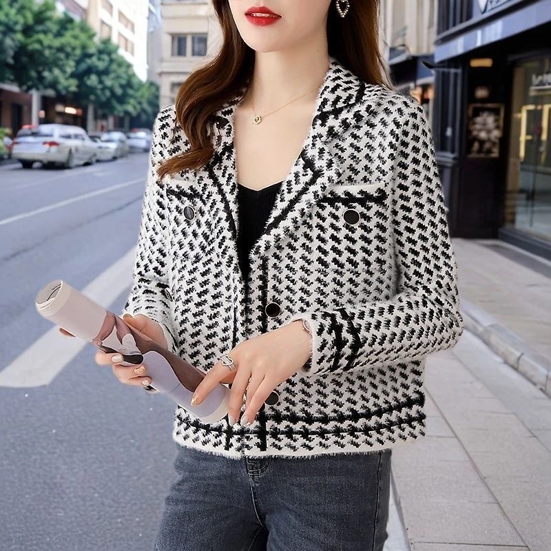 新款水貂绒外套女春秋新款小香风毛衣西装领百搭减龄外套休闲短款