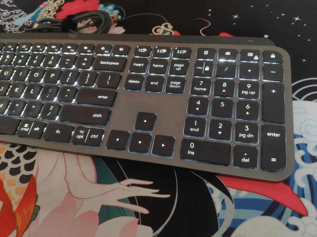 95新 Logitech/罗技 MX Keys 无线蓝牙双模键盘 带接收器