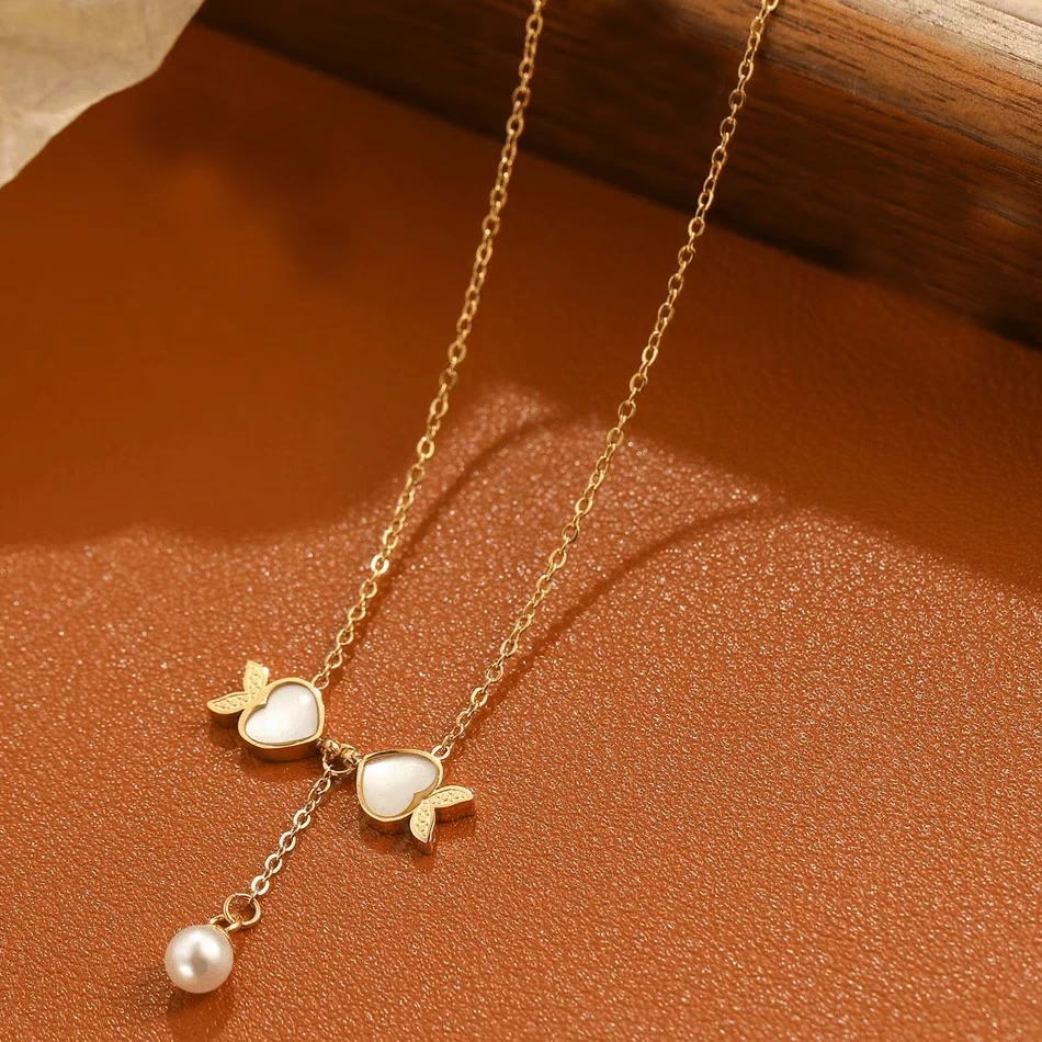 钛钢项链 R034可爱亲亲小鱼锁骨链配饰项链百搭饰品小众坠链