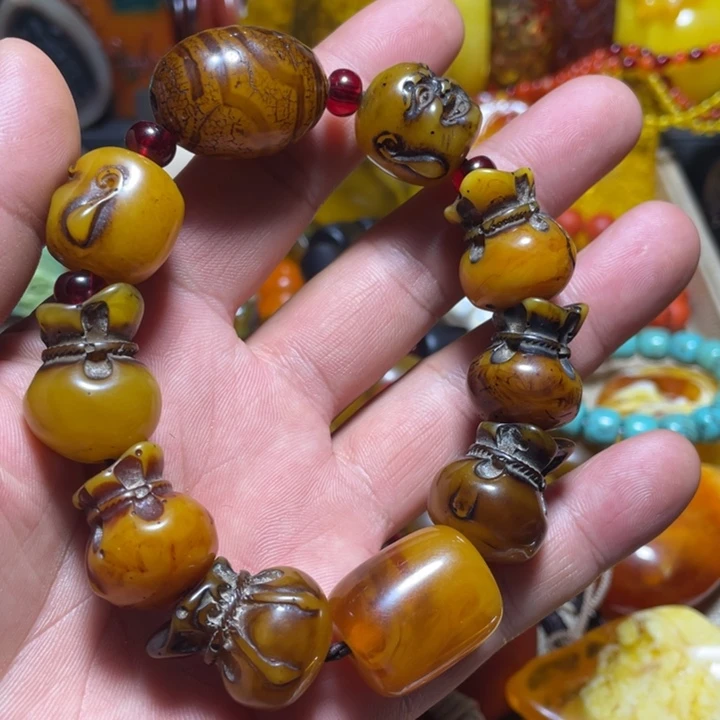 琥珀颈饰未镶嵌琥珀蜜蜡