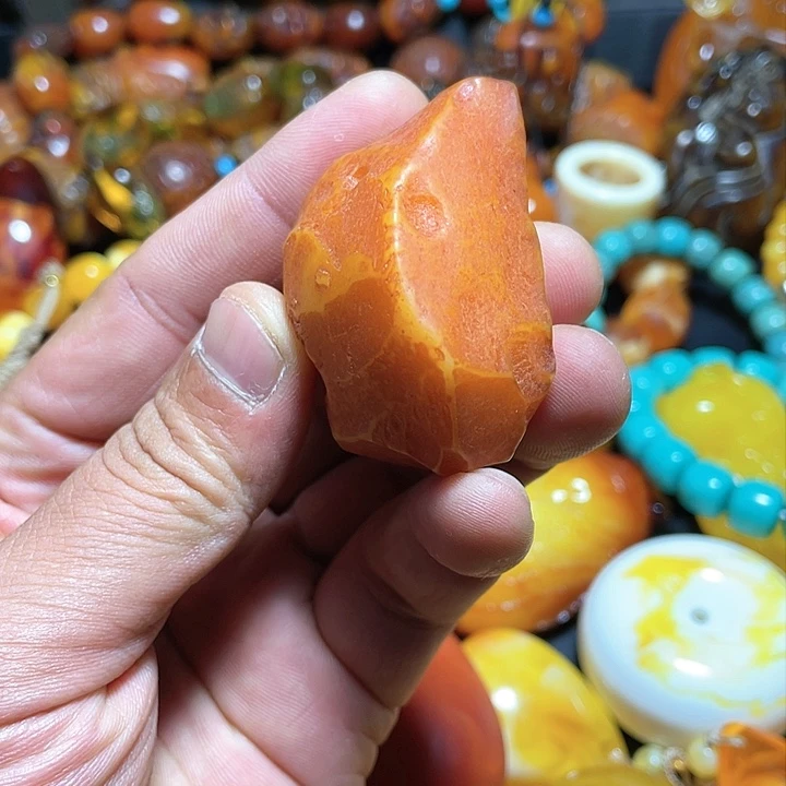 琥珀颈饰未镶嵌琥珀
