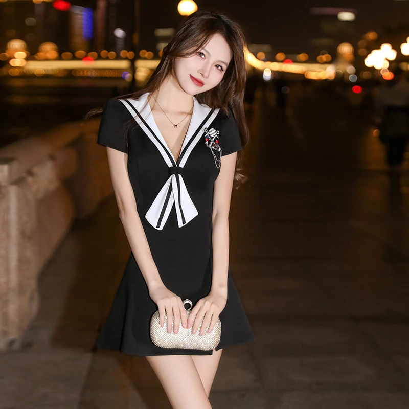 学院风减龄连衣裙显瘦气质小个子夜场性感夜店女装最新款2025爆款