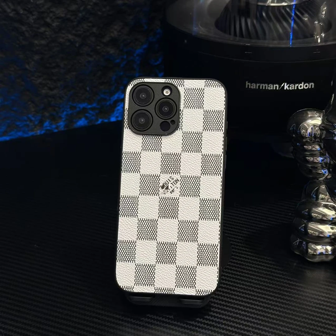 轻奢高级皮质L家情侣适用苹果16promax手机壳iPhone15网红14潮13