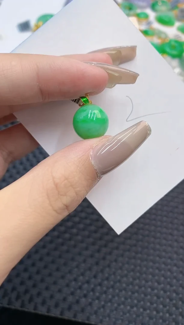 【闪购商品】翡翠颈饰18K金镶嵌