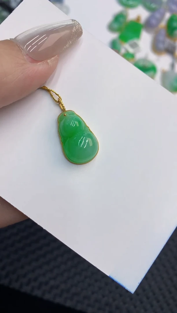 【闪购商品】翡翠颈饰18K金镶嵌
