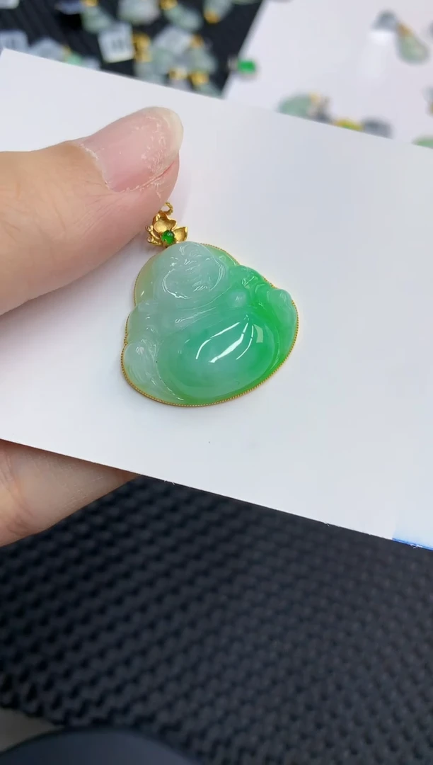 【闪购商品】翡翠颈饰18K金镶嵌