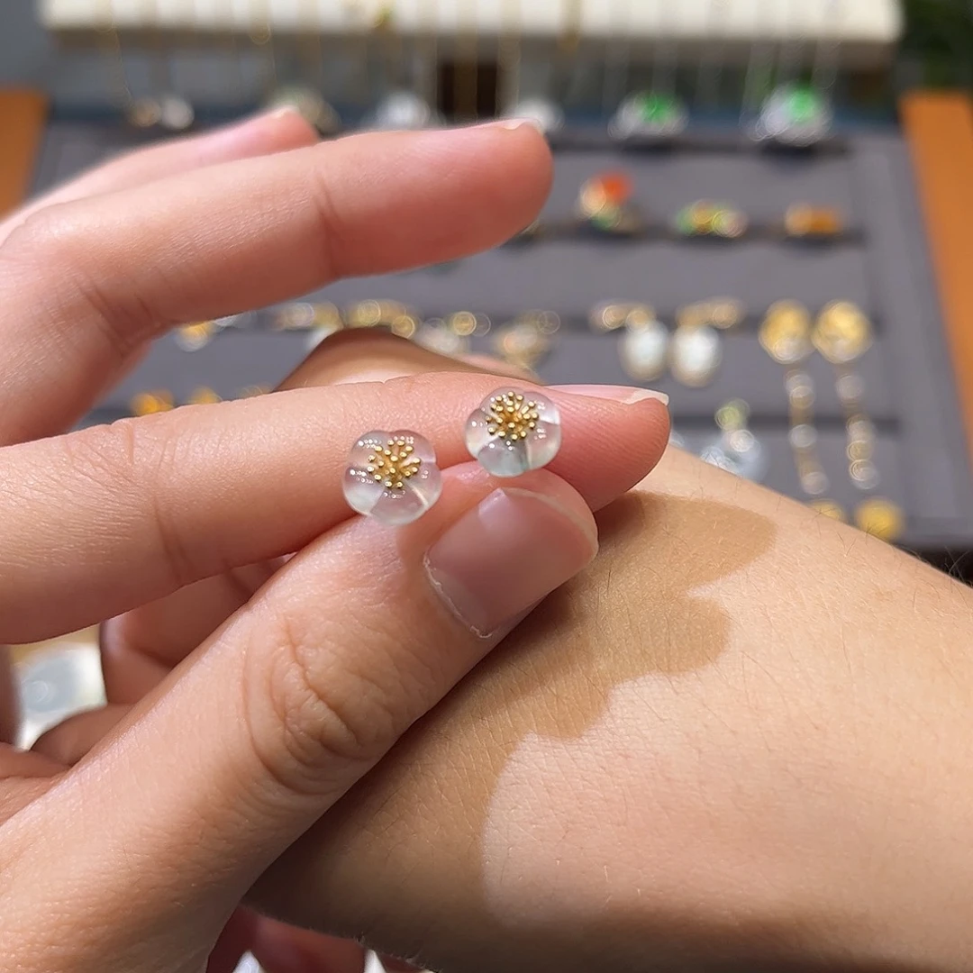 翡翠颈饰18K金镶嵌高冰花花耳钉