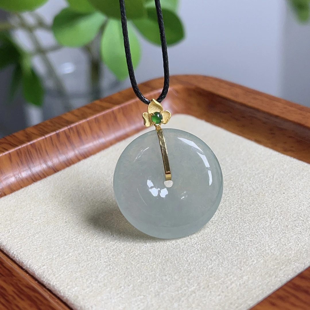天然翡翠平安扣吊坠18k金 简约精致气质百搭 多样性*发1件