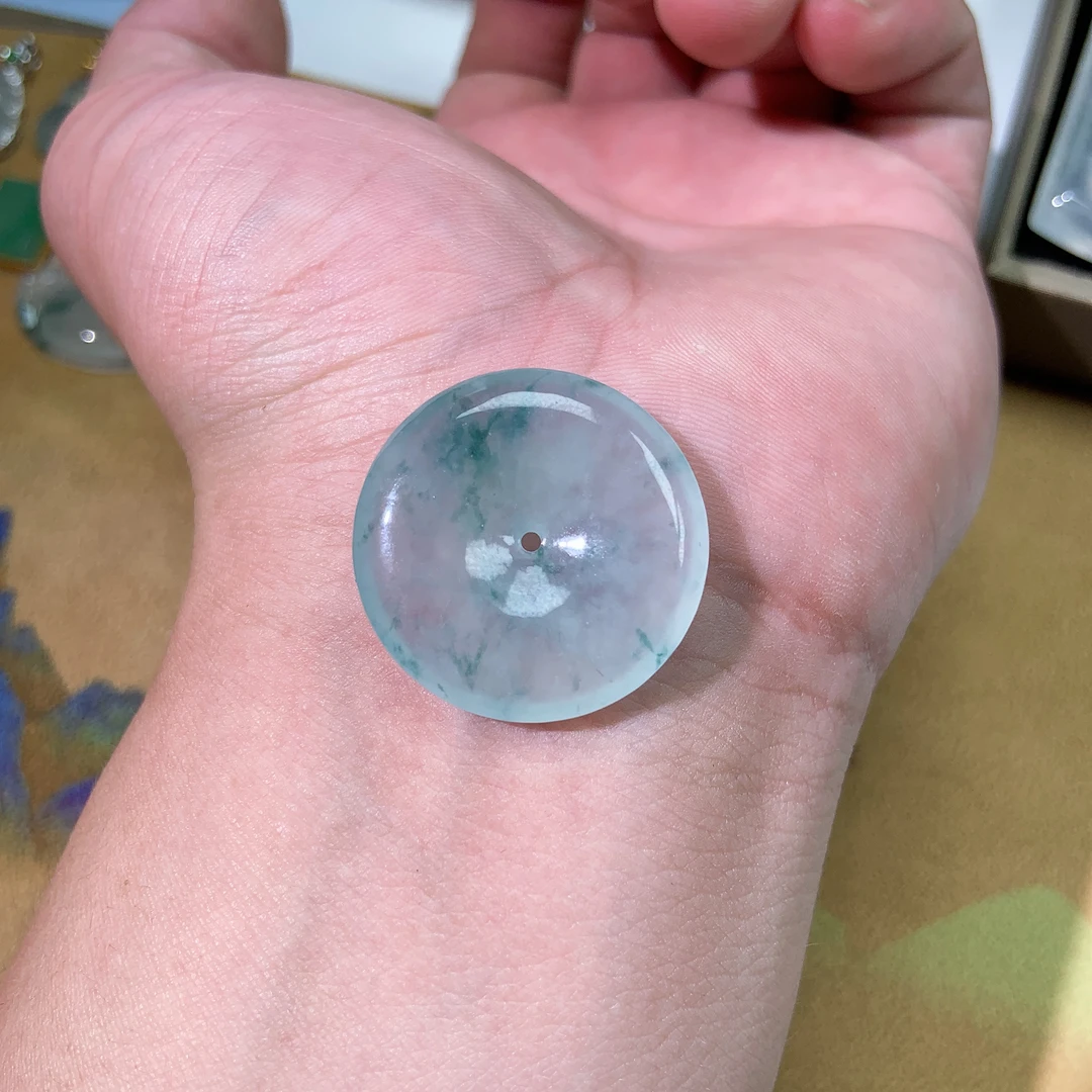 缅甸天然A货翡翠冰飘花平安扣吊坠，尺寸：27.4-5.3mm