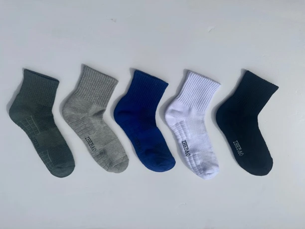 外贸好品 按摩底部 毛巾圈提花工艺  吸汗透气 运动棉袜 拍1发5双