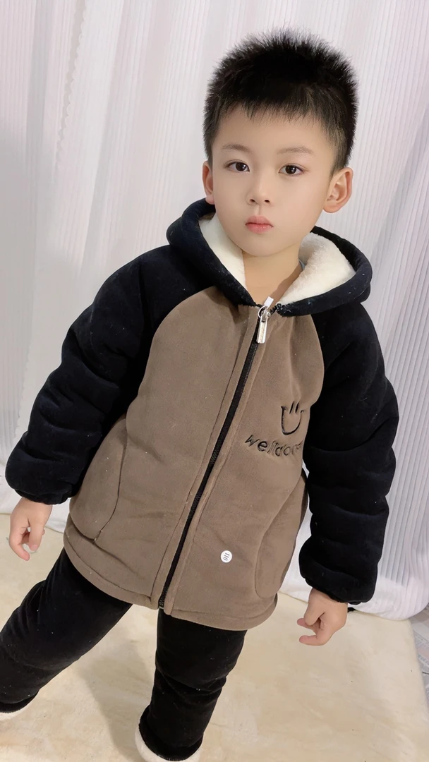 42男童加绒加厚拼接款连帽冬季家居服可外穿
