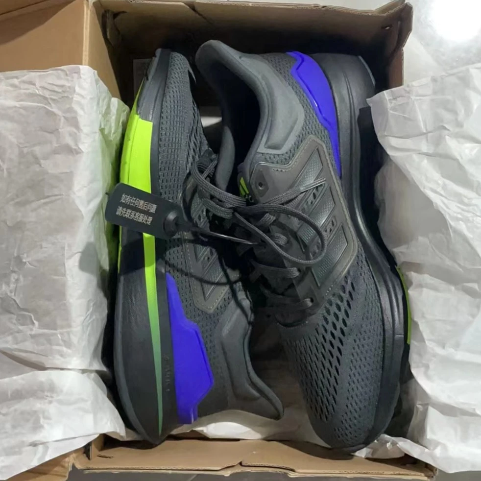 瑕疵慎拍阿迪达斯休闲跑鞋H0051543左脚鞋头勾丝有胶鞋底扎破