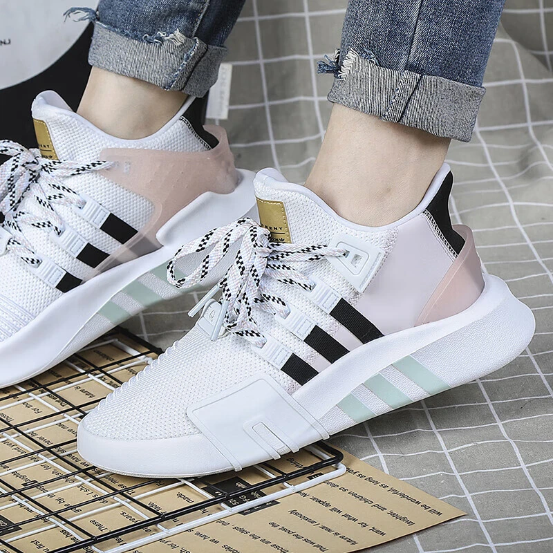 【微瑕慎拍】阿迪达斯女鞋运动休闲鞋EE504337(色差，氧化,鞋盒破)