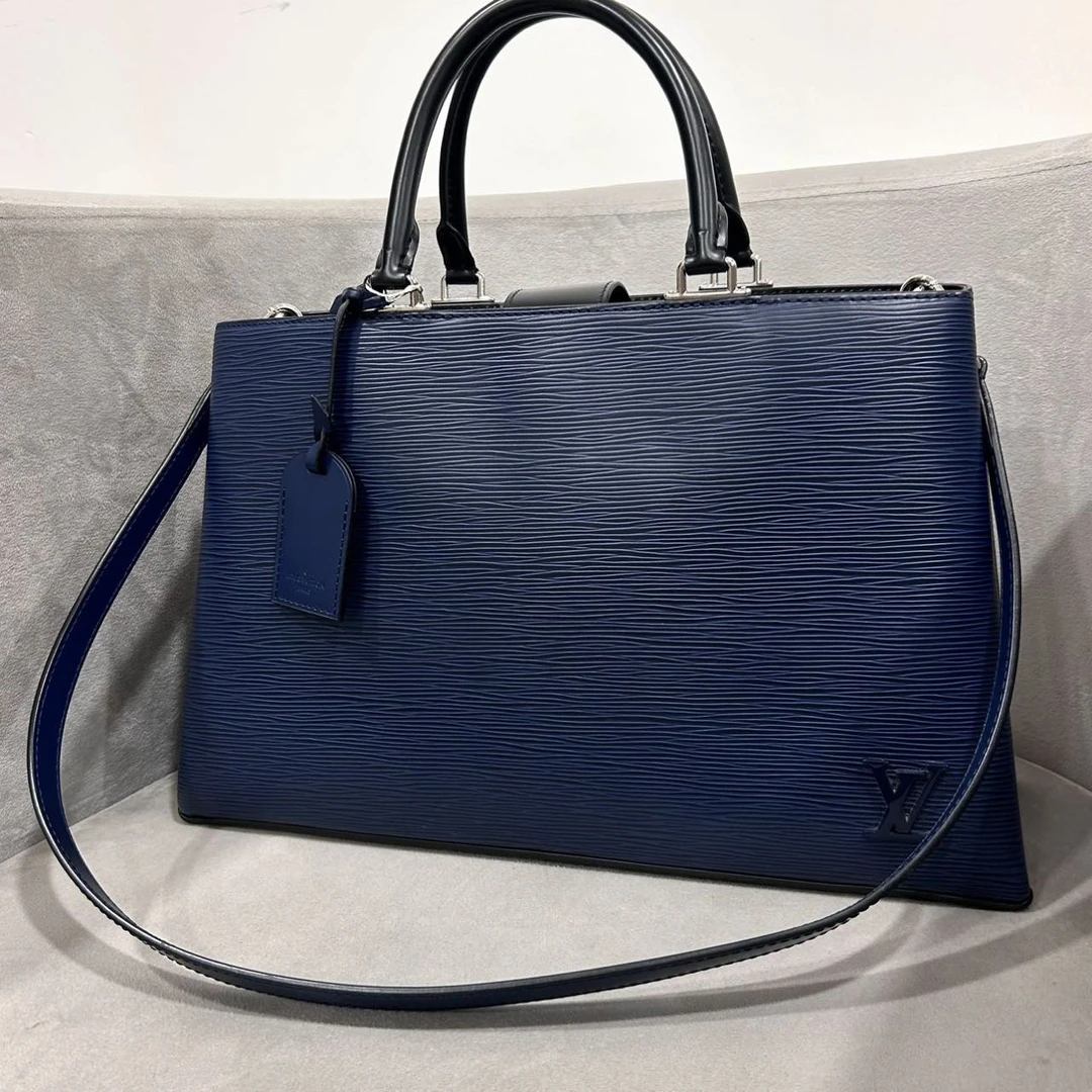 95新 LouisVuitton/路易威登 赛比专属/LV 水波纹手提斜挎包/98新