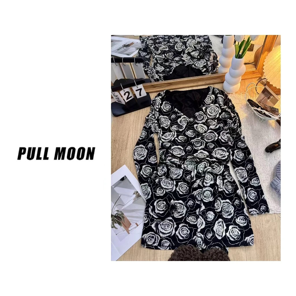 116-8-294-51 纯欲风印花长袖修身显瘦连衣裙