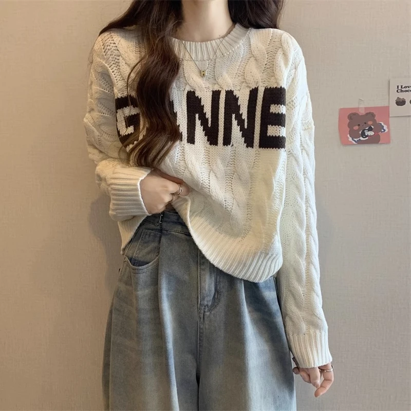 设计感慵懒风毛衣女春秋装大码显瘦上衣别致百搭字母短款针织衫潮