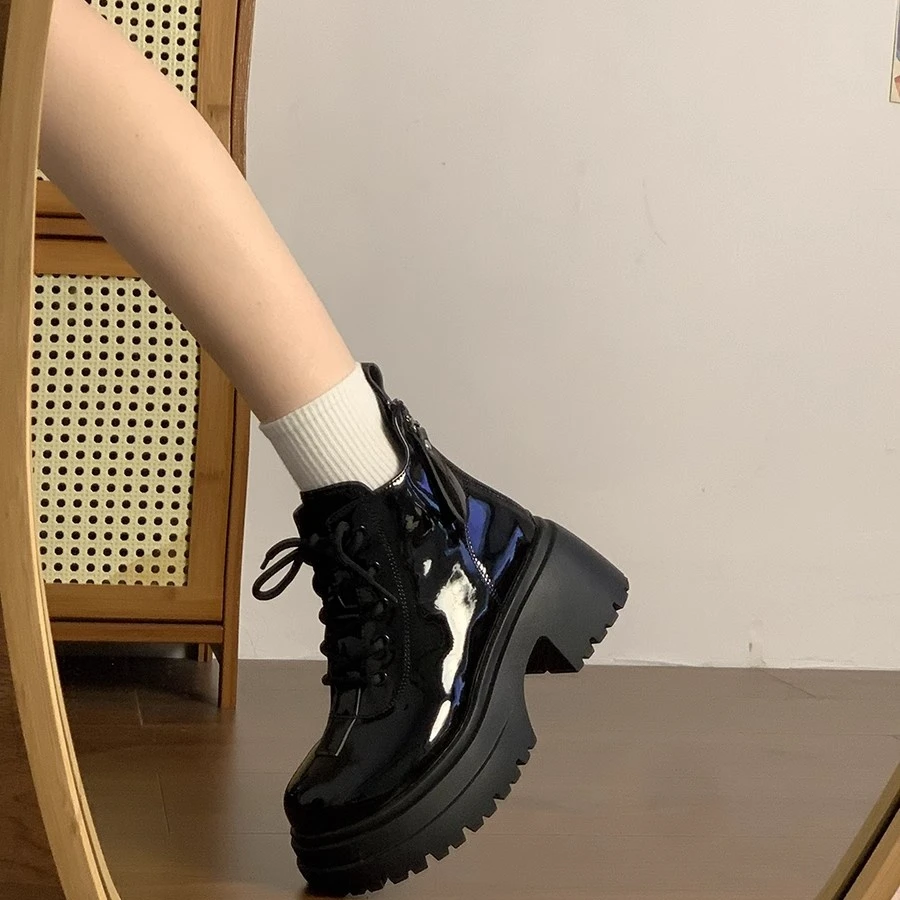 啄木鸟黑色显瘦马丁靴女2024新款秋英伦风小个子增高粗跟低帮单靴