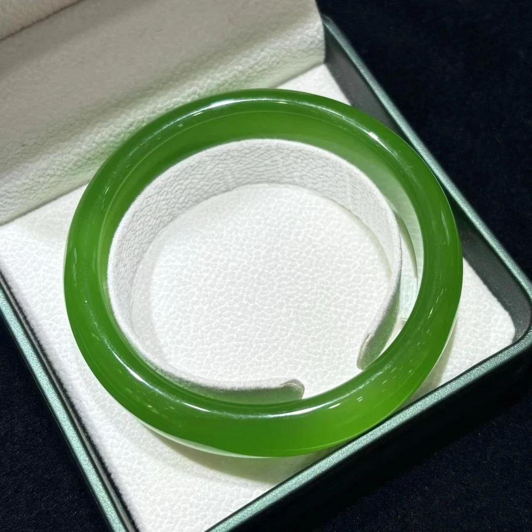 s909-宫廷复古风宽条美人镯-正圈手镯-石英质玉