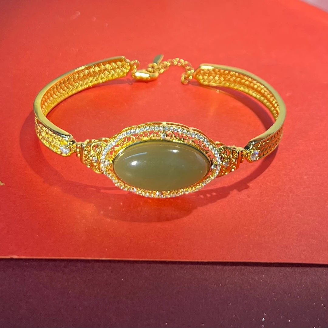 s459-和田玉鸭蛋青手镯-合金