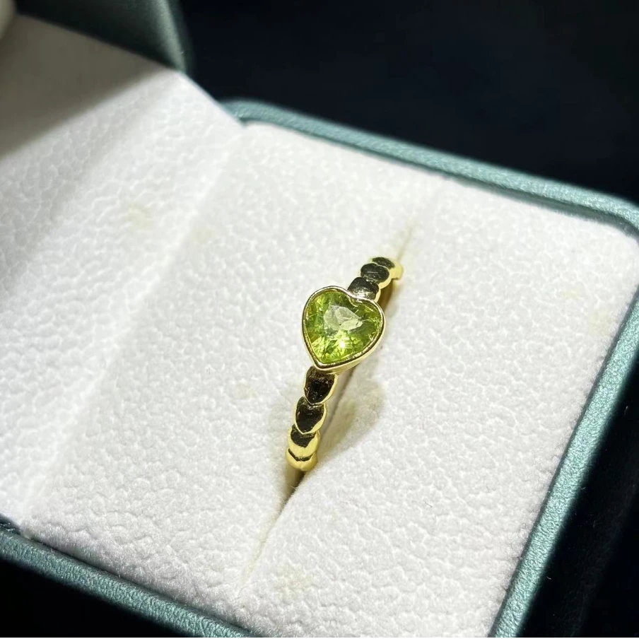 A133-橄榄石爱心戒指-合金