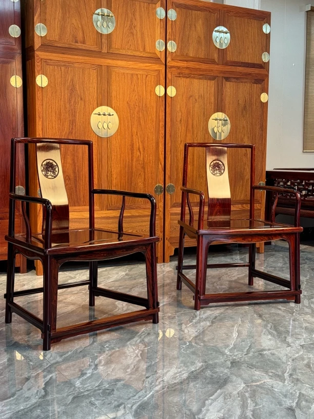 墨西哥微凹黄檀椅子