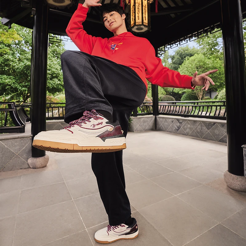 李宁休闲鞋男子24新款时尚运动经典休闲复古低帮板鞋AGCU031-B品