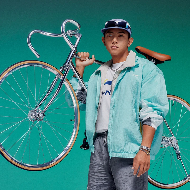 中国李宁“以我为名2024征荣配色系列男女同款运动外套AFDUC13-B品