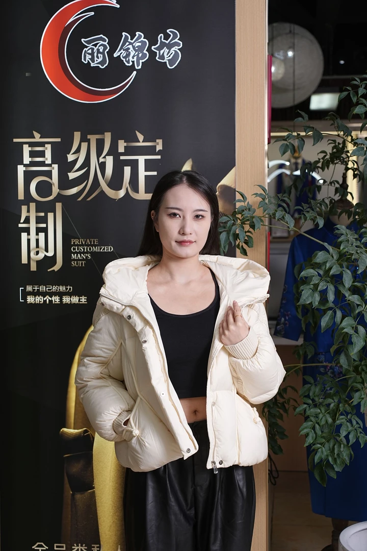 冬款加厚韩版90连帽羽绒服短款时尚个性保暖