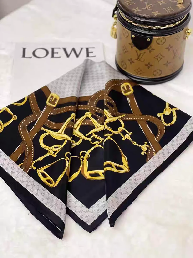 真丝丝巾 温柔优雅丝巾 100%真丝丝巾