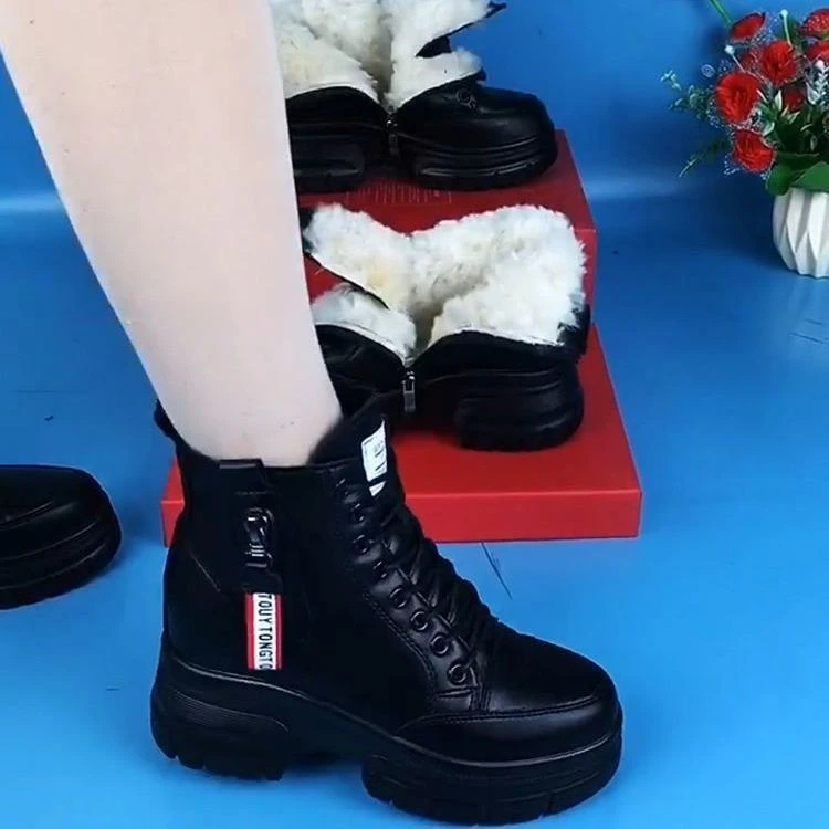 真皮马丁靴女秋冬季新款雪地靴平底防水防滑加绒加厚保暖棉短靴子