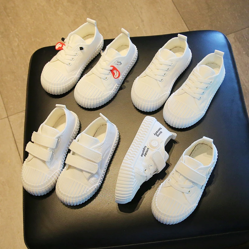 学校活动指定小白鞋六一儿童节演出小白鞋男女儿童帆布鞋透气板鞋