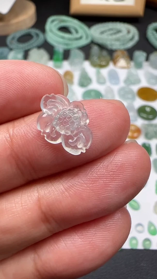 【闪购商品】定制翡翠未镶嵌毛货花