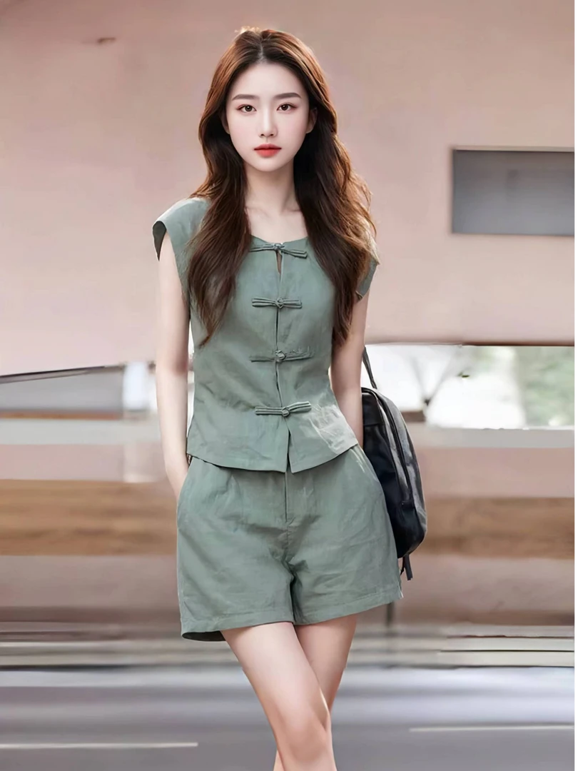 夏装整套又a又飒新中式国风女装盘扣绿色无袖上衣短裤套装7309
