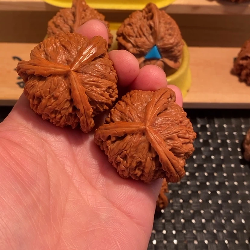 【闪购商品】核桃核雕j****a