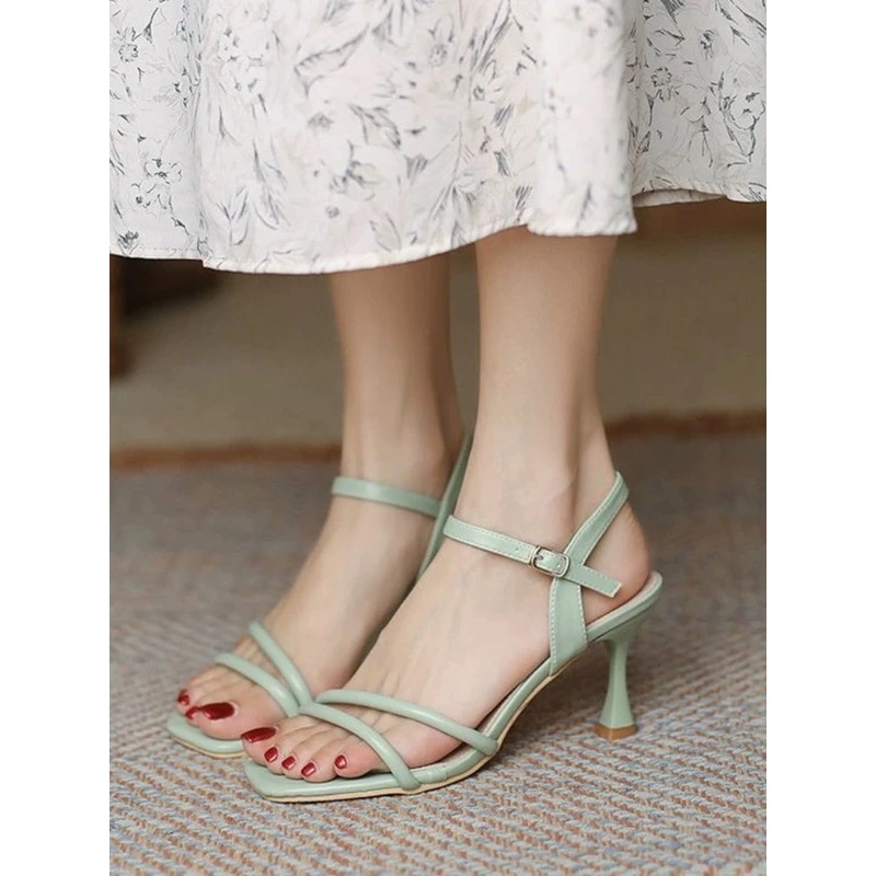 500-599夏季凉鞋女鞋【微瑕】