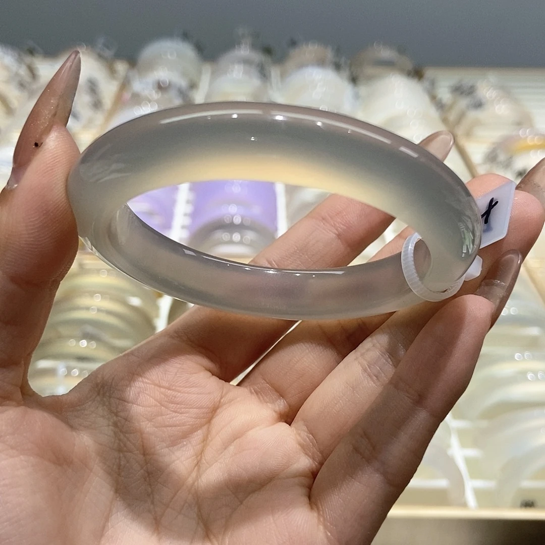 玛瑙/玉髓手镯未镶嵌034圈55.2 灰冰