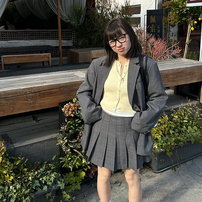 Our2【开春标配套装】显瘦百搭短裙西装两件套【B2453】