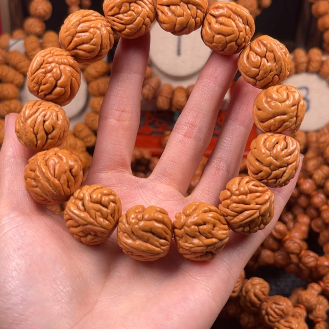 【闪购商品】桃核手串28