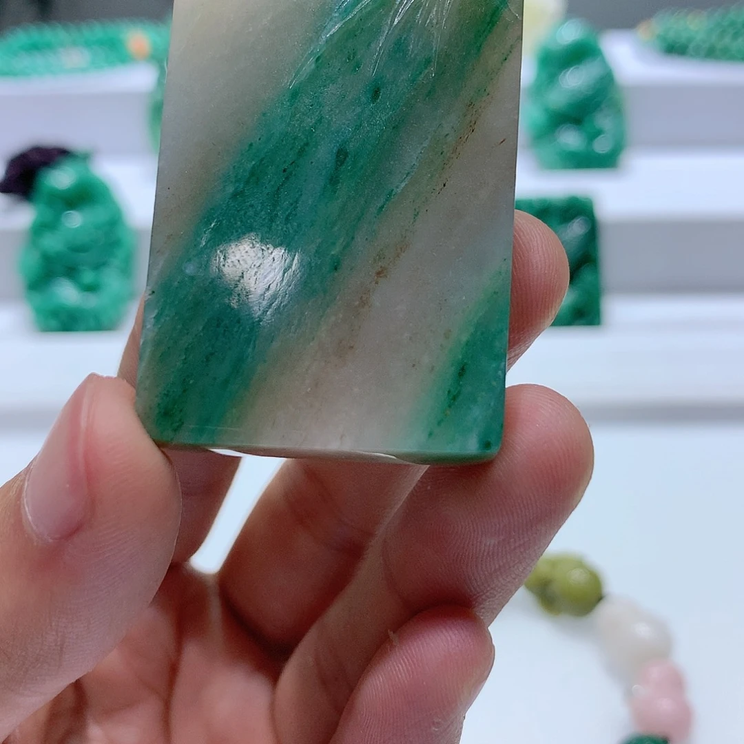 独山玉挂件未镶嵌