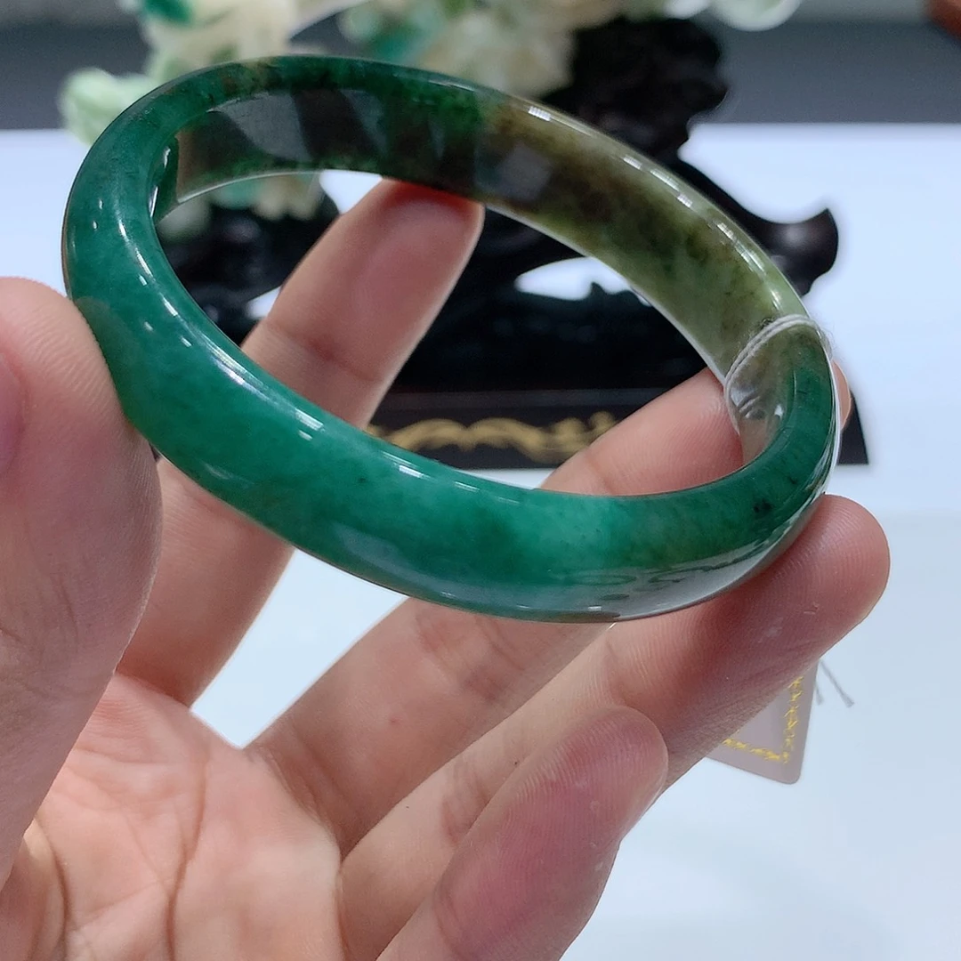 独山玉手镯未镶嵌