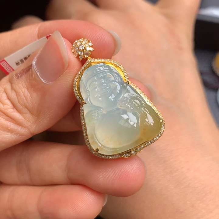 翡翠吊坠(不含链)18K金镶嵌