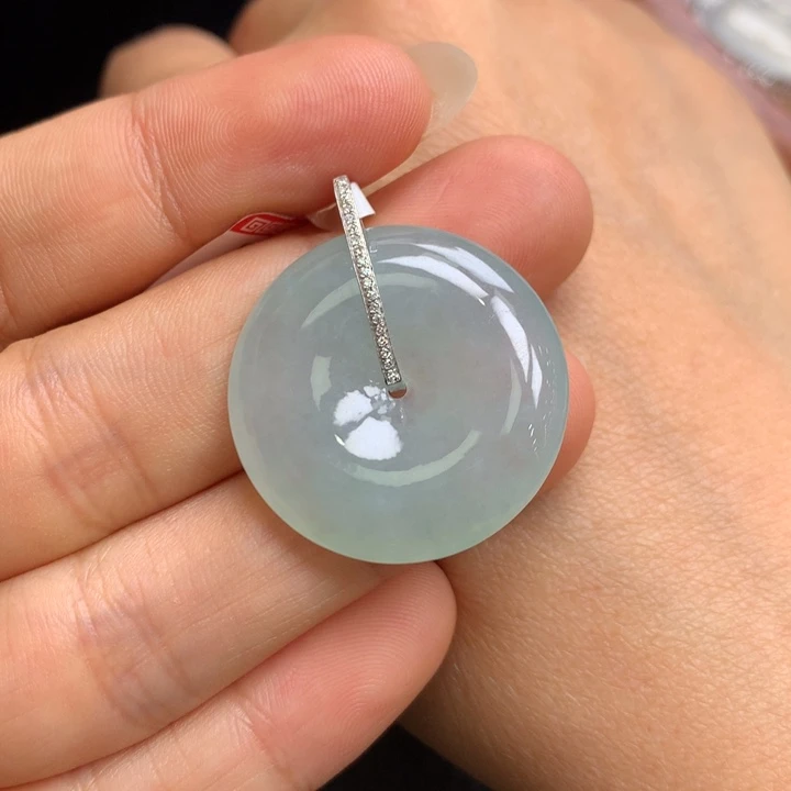 翡翠吊坠(不含链)18K金镶嵌