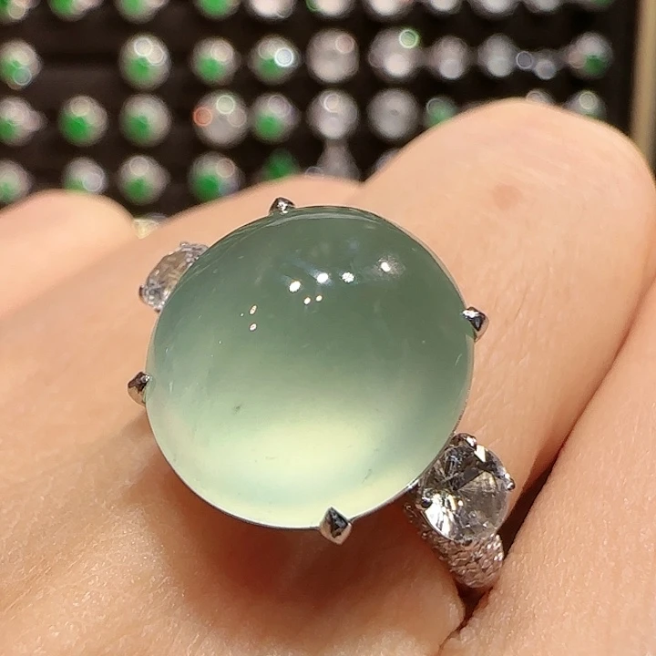 翡翠戒指18K金镶嵌戒指