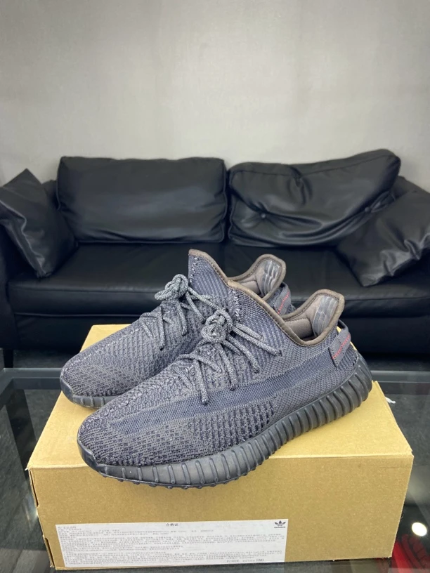 adidas休闲鞋Yeezy350黑天使42.5码原盒94新中古潮流椰子鞋夏季